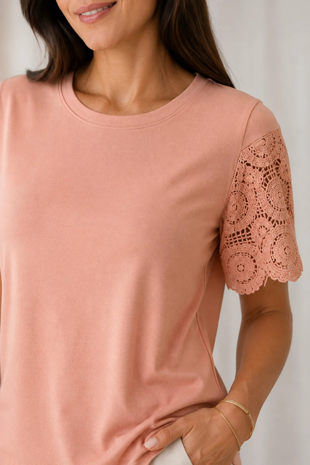 Blusa Confortável com Manga em Crochê Geisa - Rosa - imagem 3