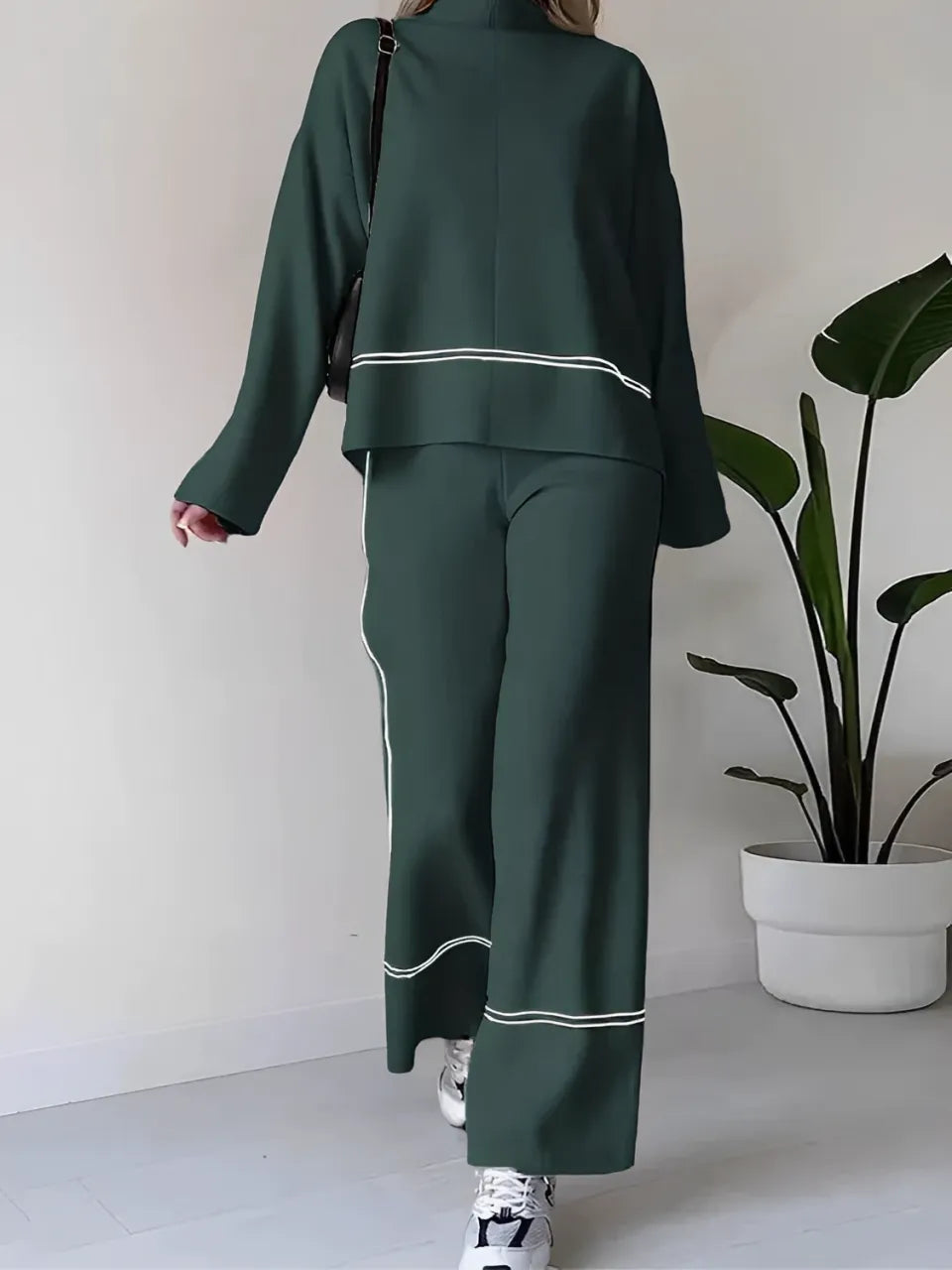 Conjunto Amélie em Tricô com Suéter Mullet Gola Alta e Calça