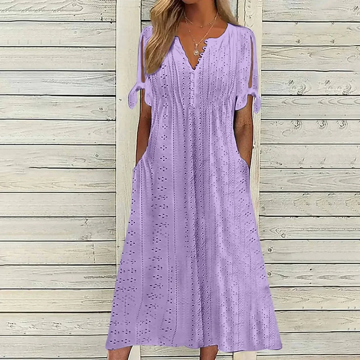 Vestido de Renda Jana - Gola em V de Manga Curta — Zary Moda
